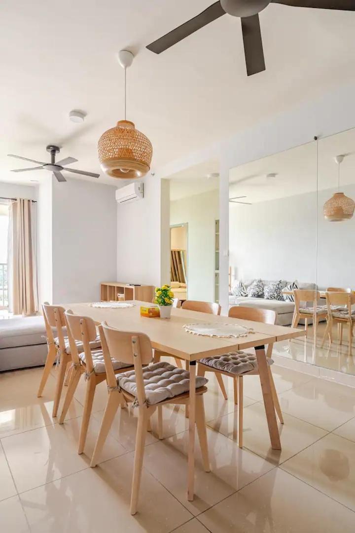 Suasana Residensi Damai Apartment Петалинг Джая Екстериор снимка